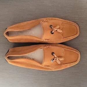 TOD'S LOAFERS